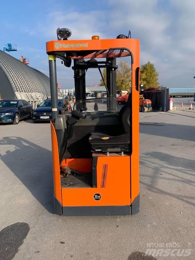 BT SRE 135 L Ηλεκτρικά παλετοφόρα με ιστό