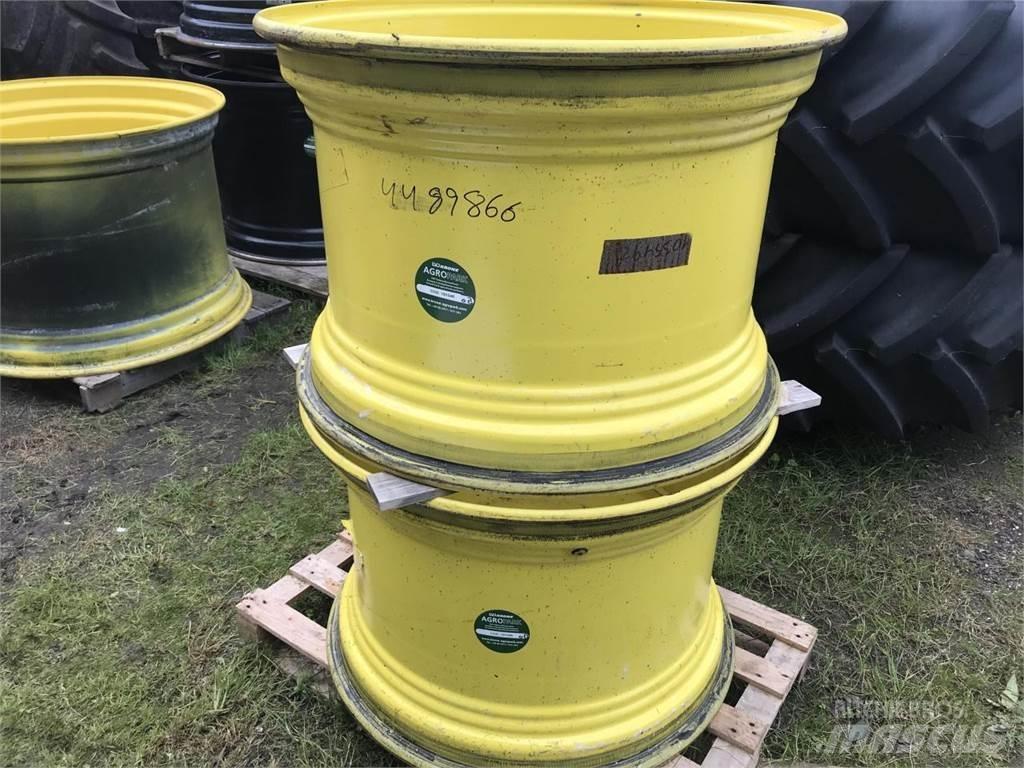 John Deere 23x34 Ελαστικά και ζάντες