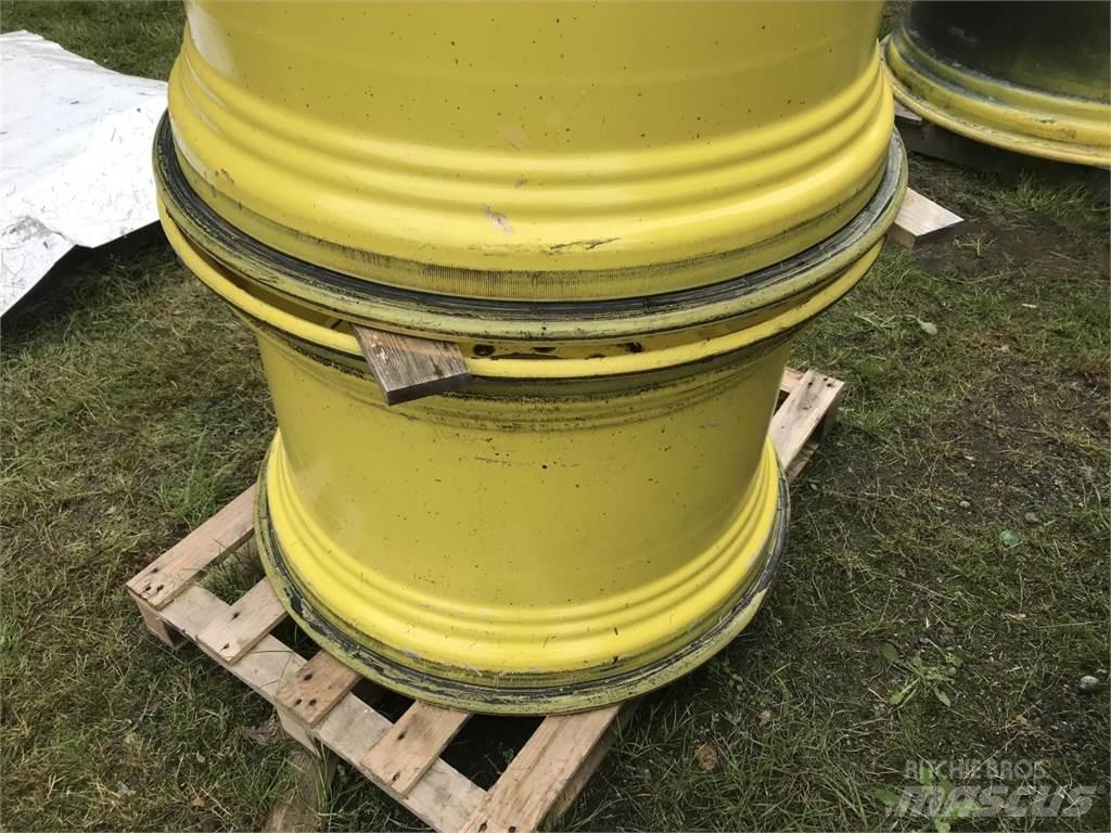 John Deere 23x34 Ελαστικά και ζάντες