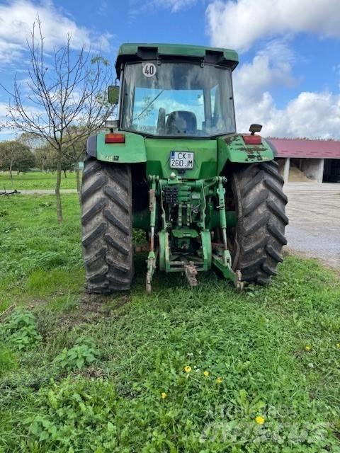 John Deere 8200 Τρακτέρ