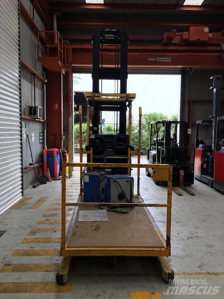 Hyster R30XMF3 Περονοφόρο ανυψωτικό συλλογής παραγγελιών μεγάλου ύψους