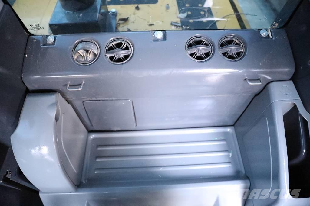 Komatsu PC 210-8 Εκσκαφείς με ερπύστριες