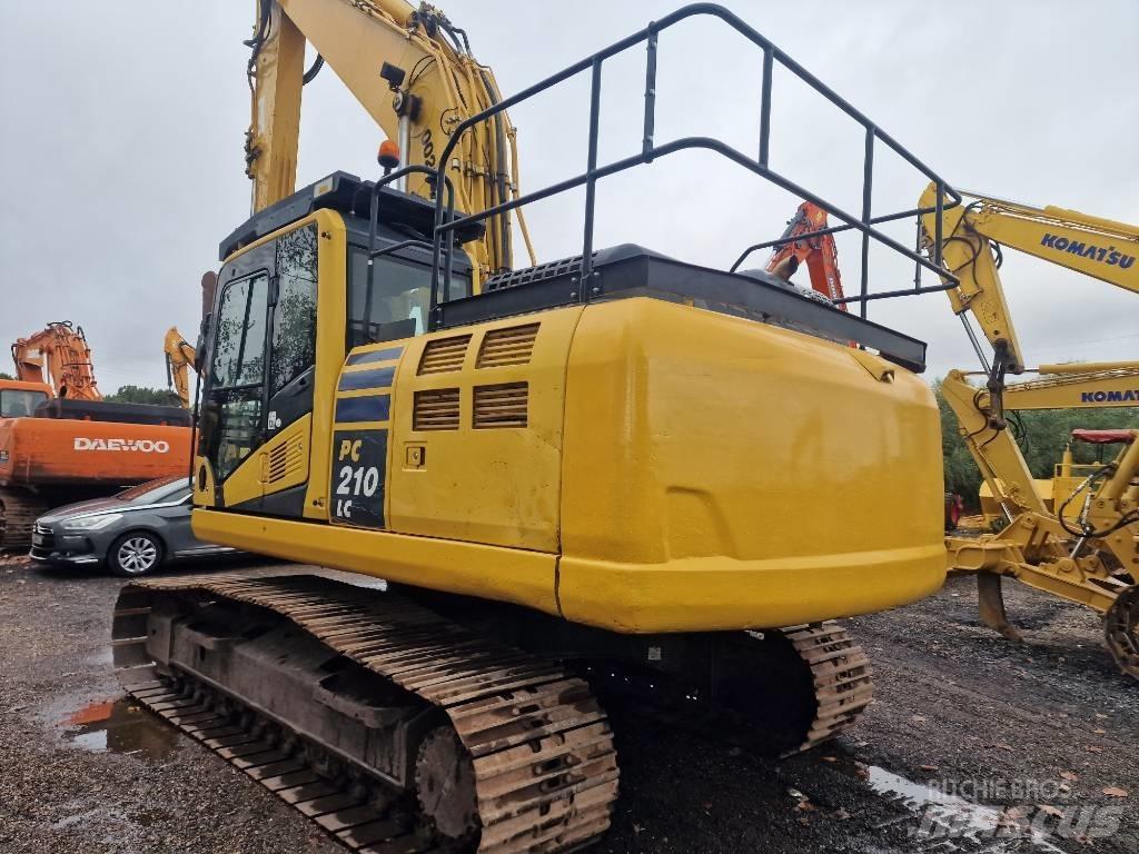 Komatsu PC210LC-11 Εκσκαφείς με ερπύστριες