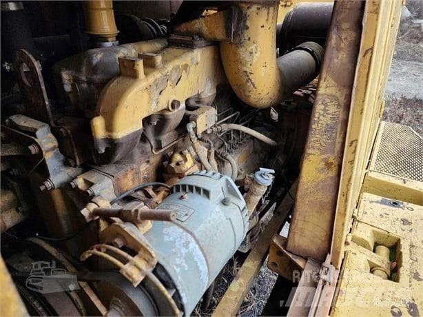CAT 245 Εκσκαφείς με ερπύστριες