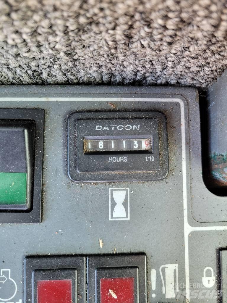 John Deere 853 Κοπτικά ξυλείας