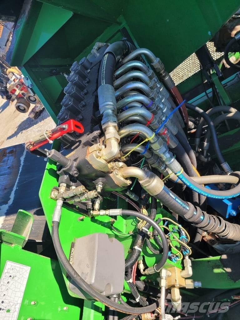 John Deere 853 Κοπτικά ξυλείας