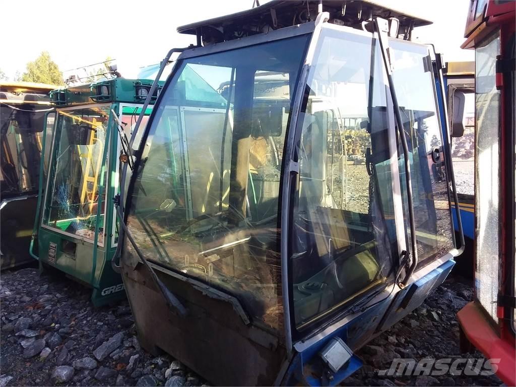 Rottne F18 Καμπίνες και εσωτερικό