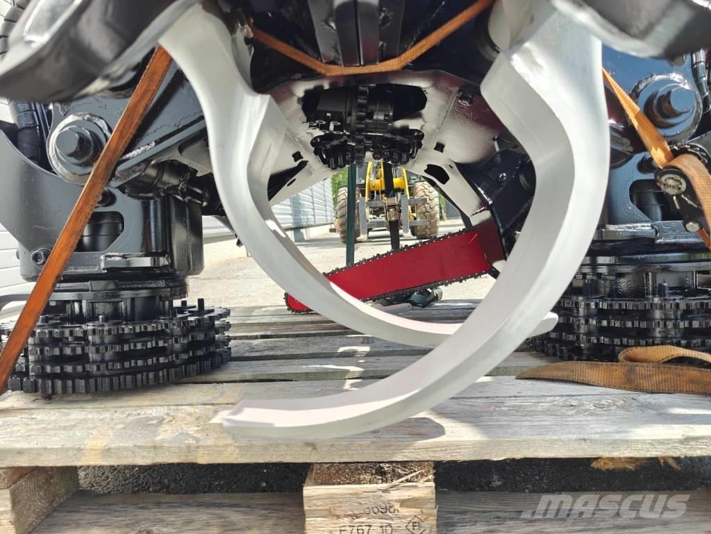 Komatsu C 93 Κεφαλές συλλεκτικών μηχανών