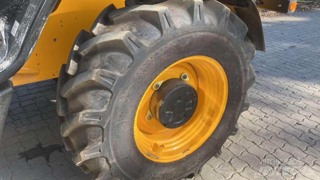 JCB 535 V 125 Τηλεσκοπικοί ανυψωτές