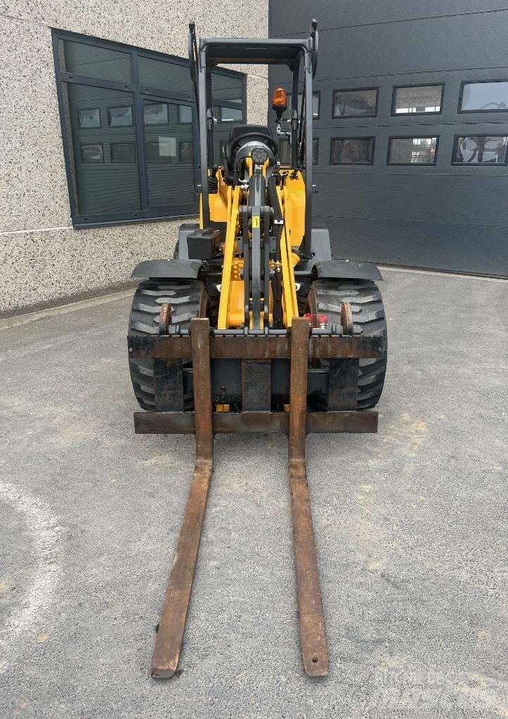 Schäffer 2445S Μίνι φορτωτές