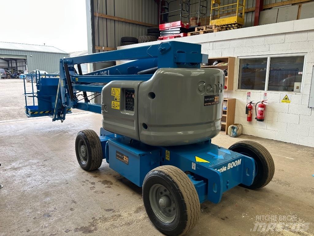 Genie Z45/35J DC Ανυψωτήρες με αρθρωτό βραχίονα