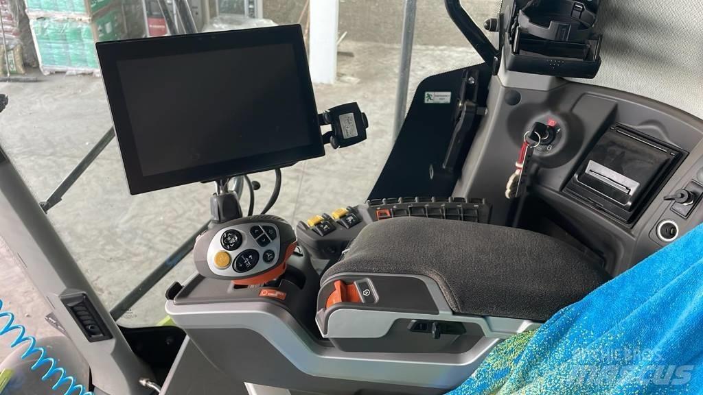 CLAAS LEXION 7700 TT Θεριζοαλωνιστικές μηχανές