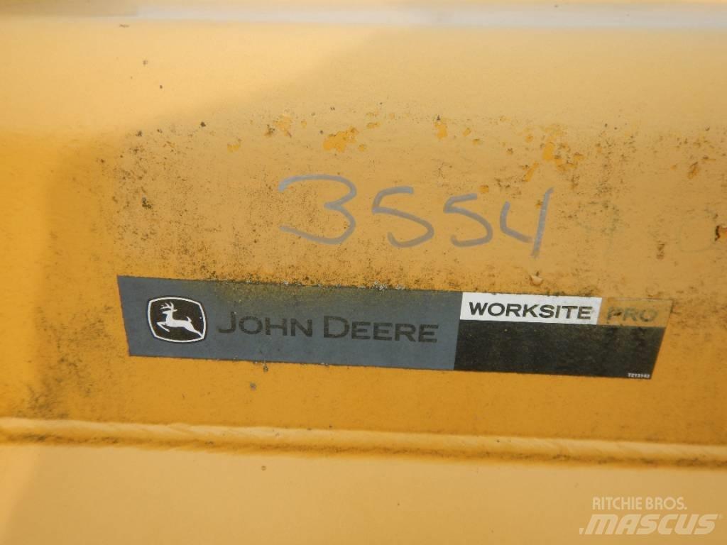 John Deere AT340424 Κουβάδες