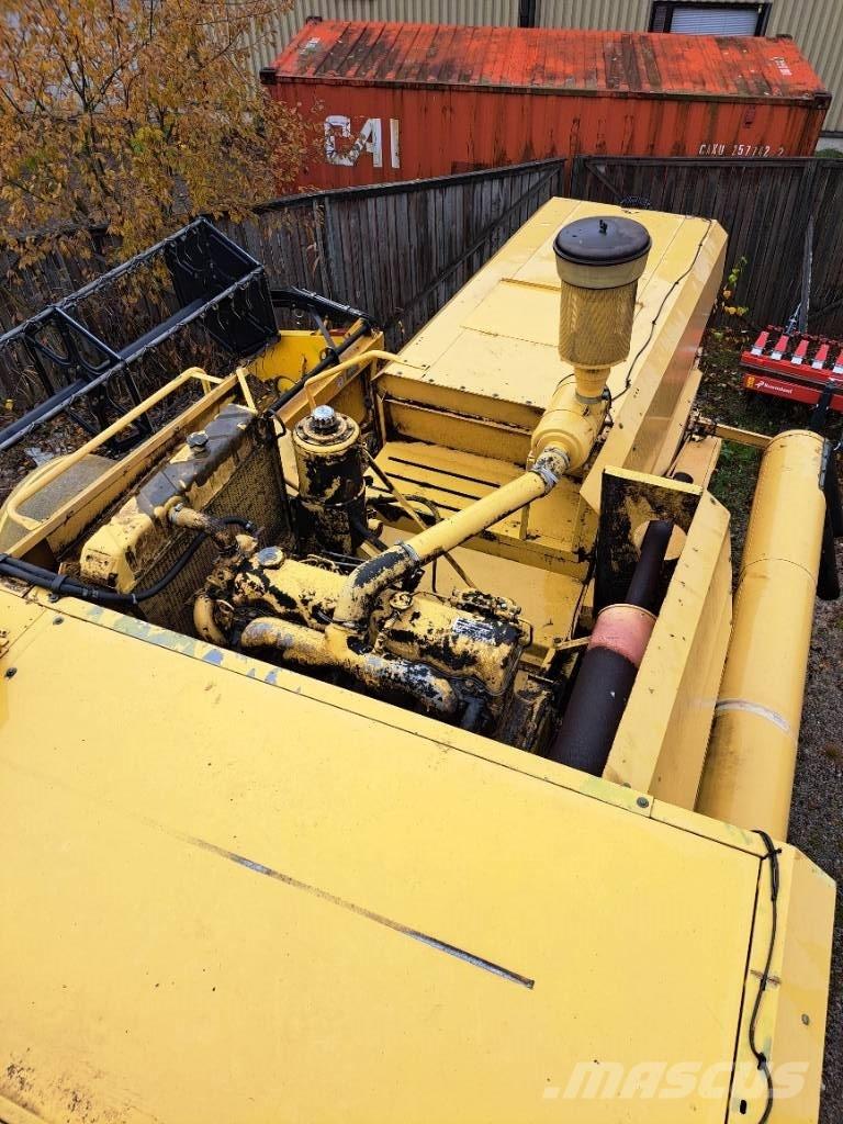 New Holland 8030H Θεριζοαλωνιστικές μηχανές