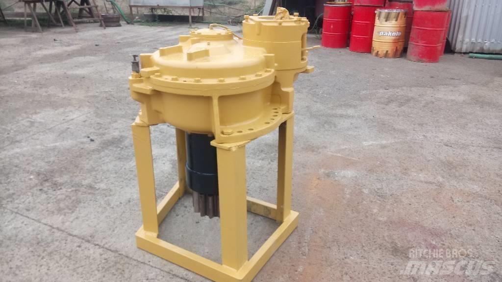 CAT 245 Μετάδοση κίνησης