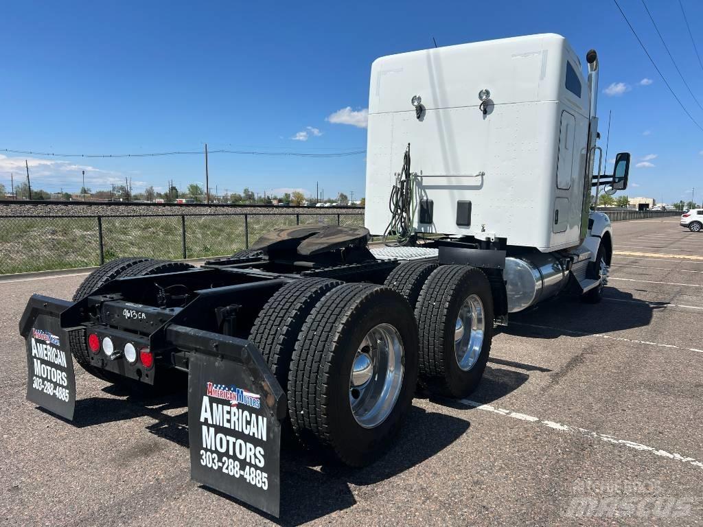 Kenworth T 880 Τράκτορες