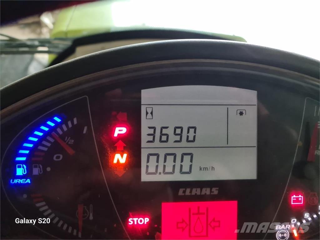 CLAAS Axion 810 Τρακτέρ