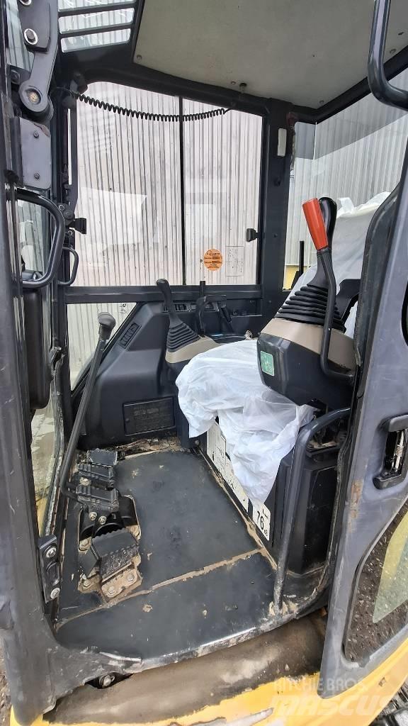 Komatsu PC27MR Εκσκαφάκι (διαβολάκι) < 7t