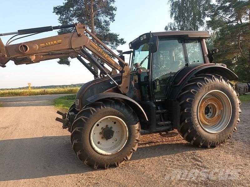 Valtra N 141 Τρακτέρ