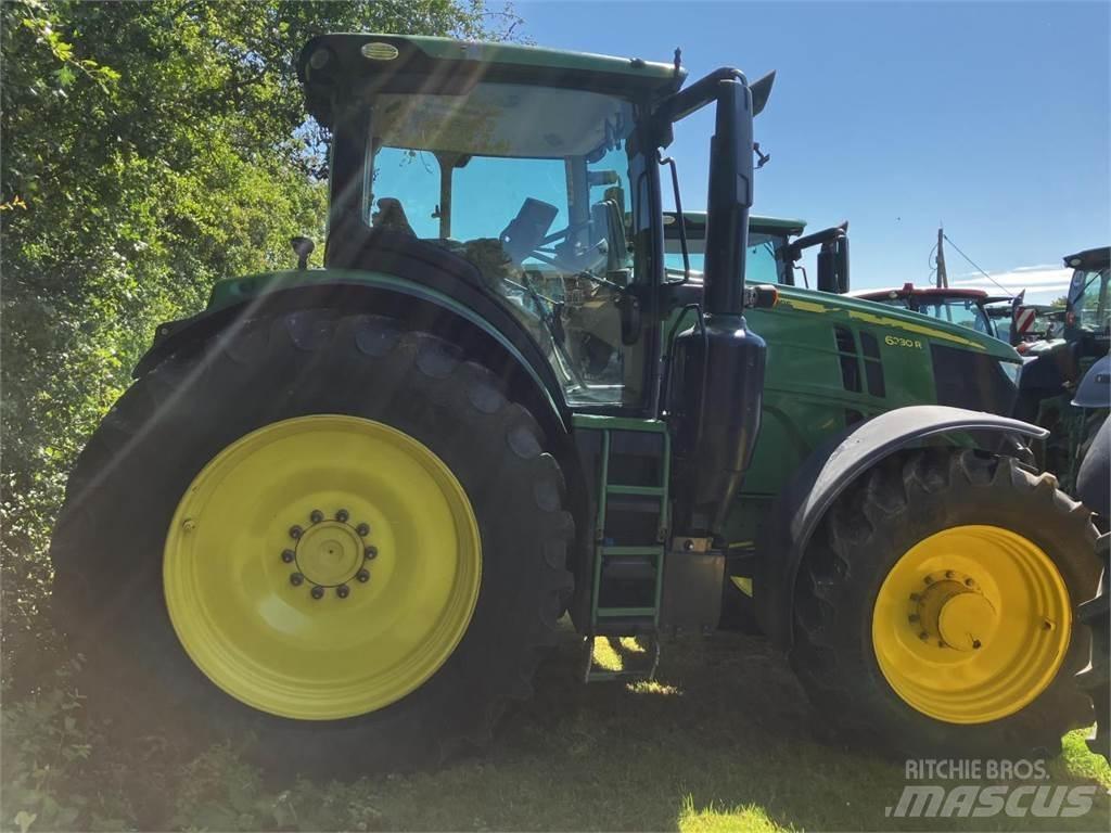 John Deere 6230R Τρακτέρ