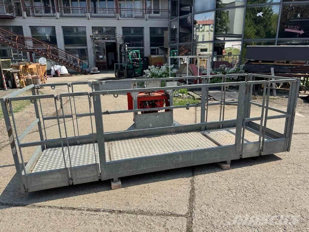 Manitou N 4M Ανυψωτήρες με κατακόρυφους πυλώνες