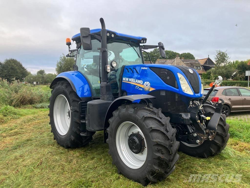 New Holland T7.225 Τρακτέρ