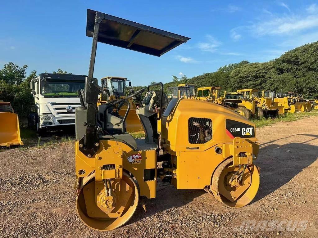 CAT CB 24 B Οδοστρωτήρες διπλού κυλίνδρου