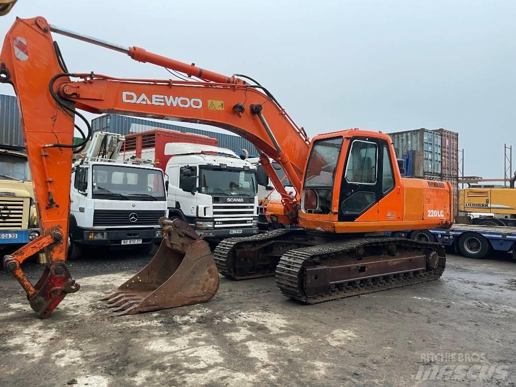 Daewoo Solar 220 LC Εκσκαφείς με ερπύστριες