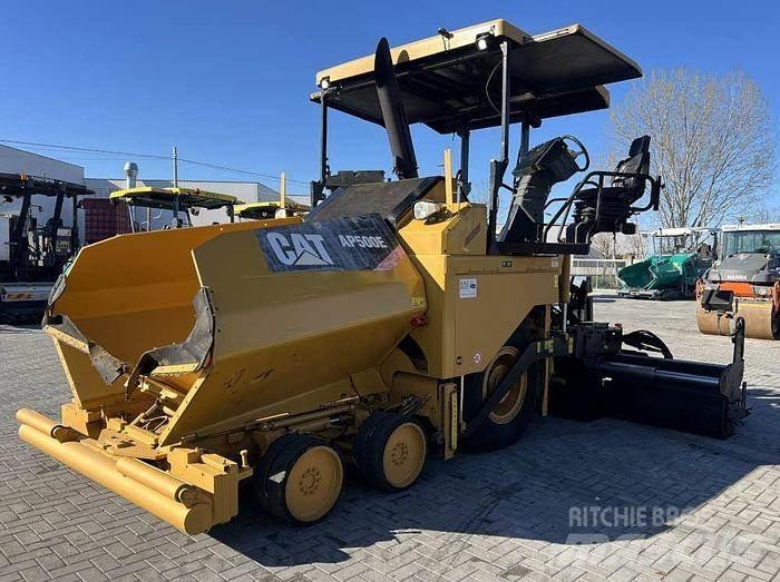 CAT AP 500E Επίστρωση ασφάλτου