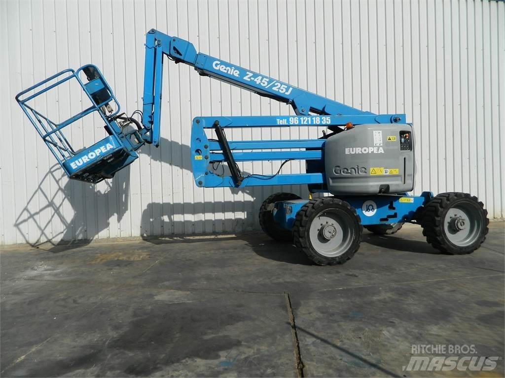 Genie Z45 25J Ανυψωτήρες με αρθρωτό βραχίονα