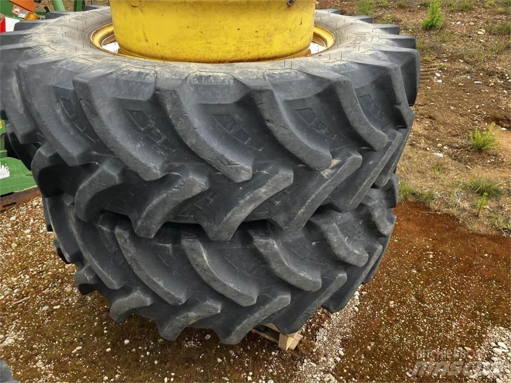 Petlas 480/70R34 Ελαστικά και ζάντες