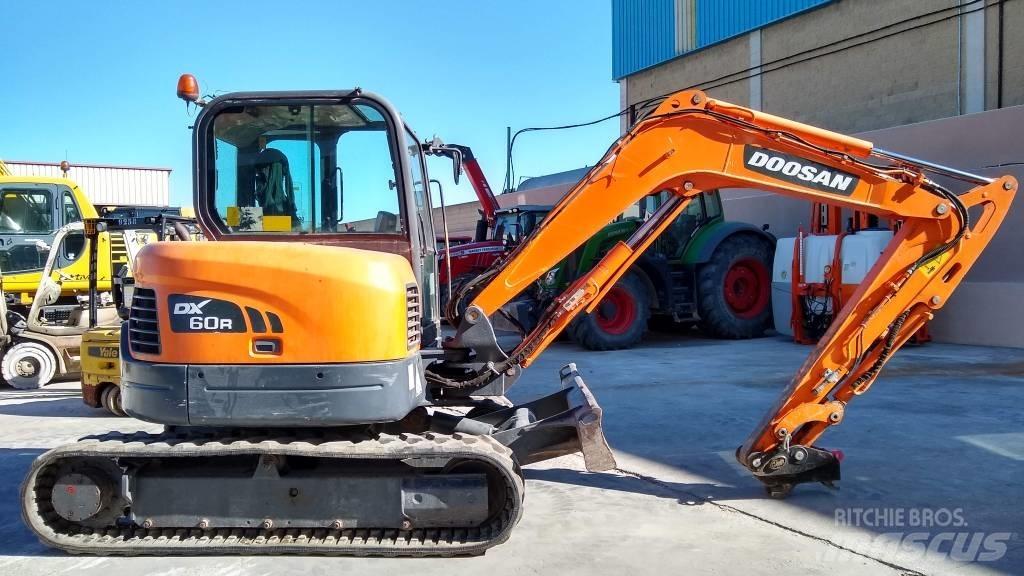 Doosan DX 60 R Εκσκαφάκι (διαβολάκι) < 7t