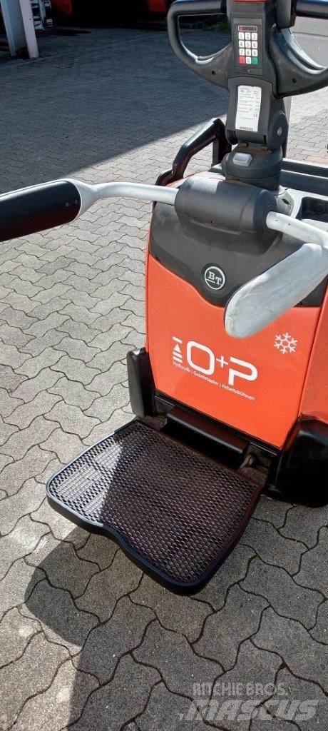 Toyota SPE140L Παλετοφόρα πεζού χειριστή με ιστό