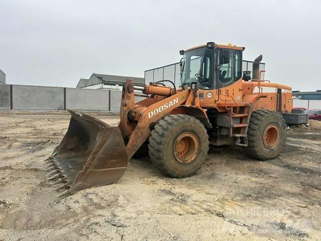 Doosan DL 300 Φορτωτές με λάστιχα (Τροχοφόροι)