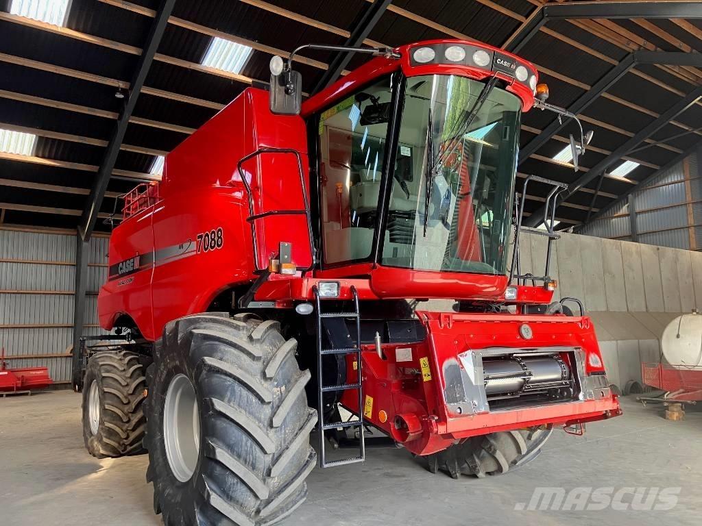 Case IH 7088 Θεριζοαλωνιστικές μηχανές