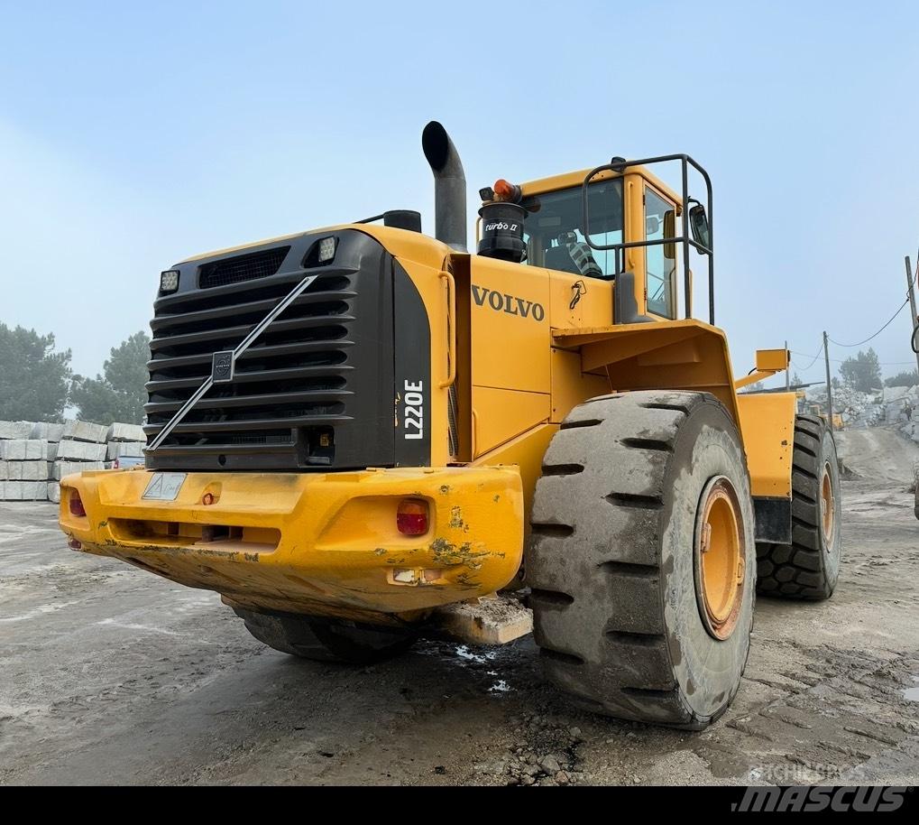 Volvo L 220 E Φορτωτές με λάστιχα (Τροχοφόροι)