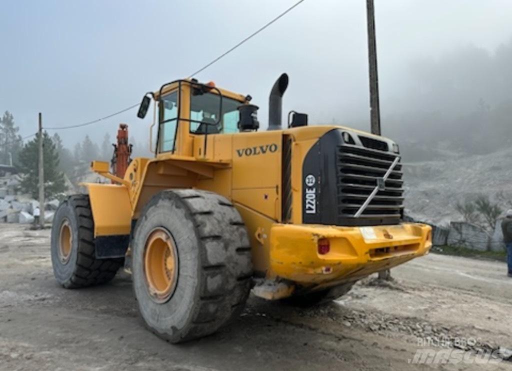 Volvo L 220 E Φορτωτές με λάστιχα (Τροχοφόροι)