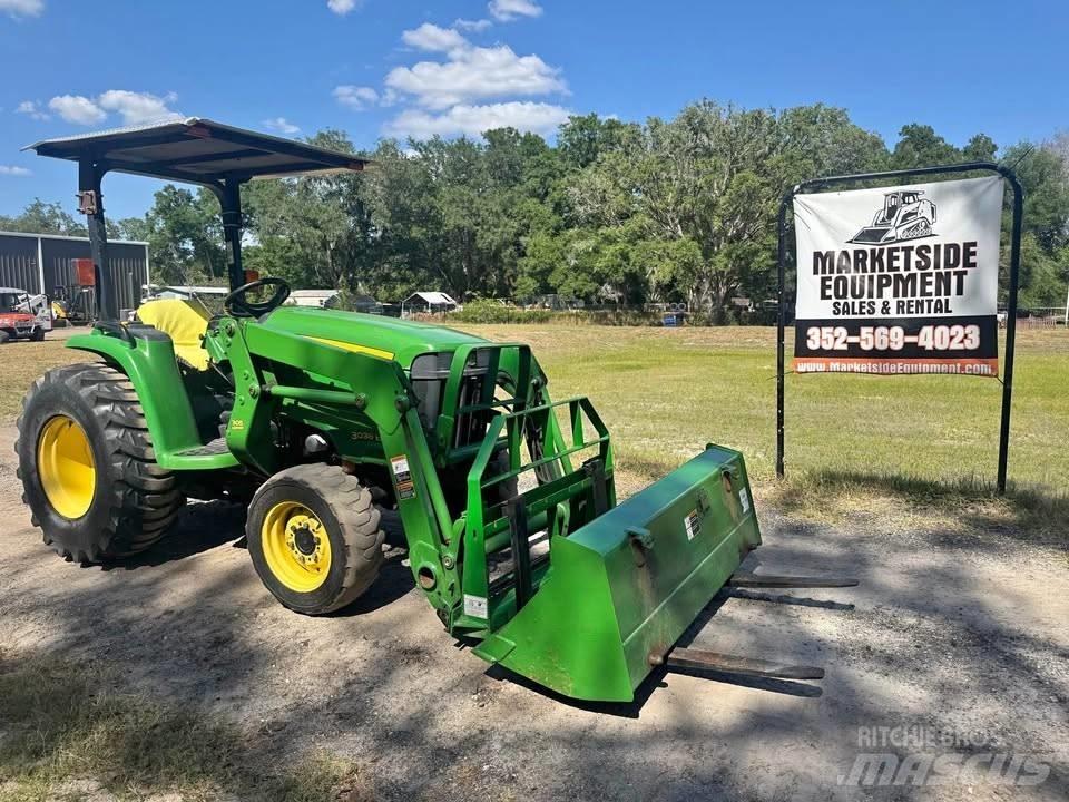 John Deere 3038 E Τρακτέρ