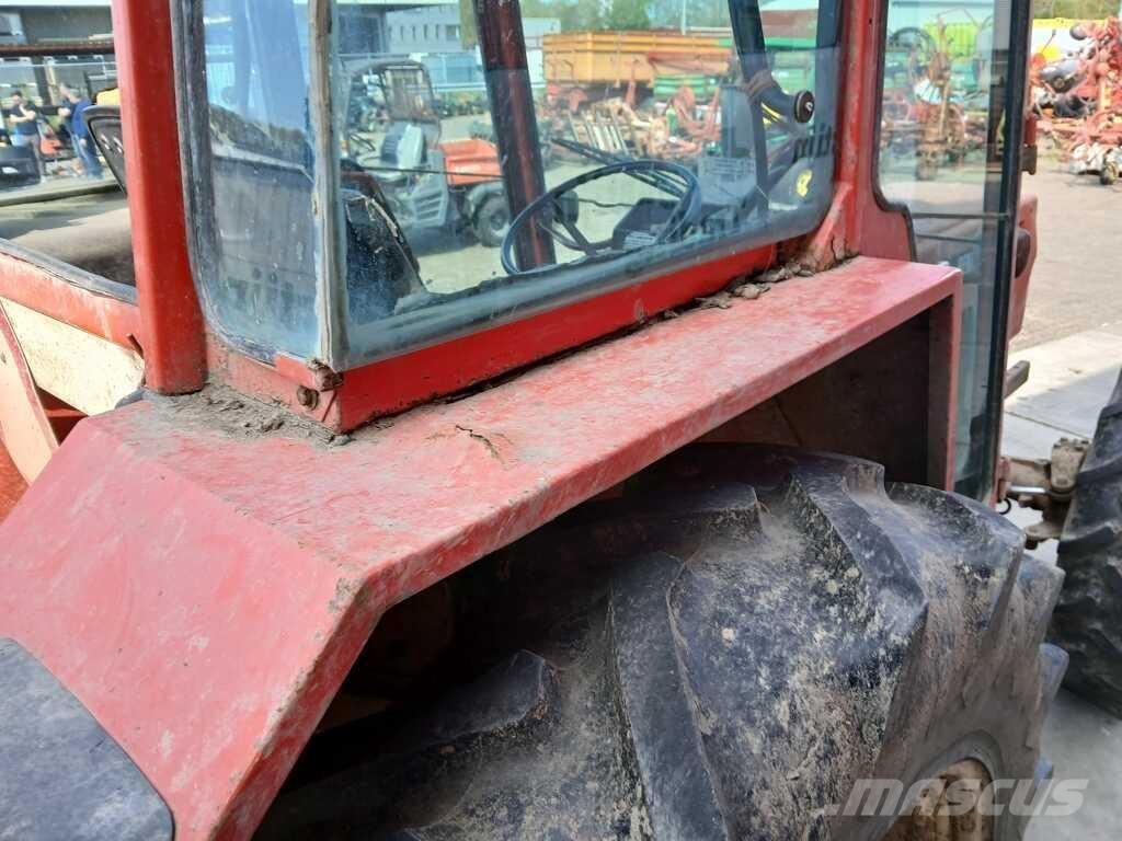 Renault 781-4 Τρακτέρ