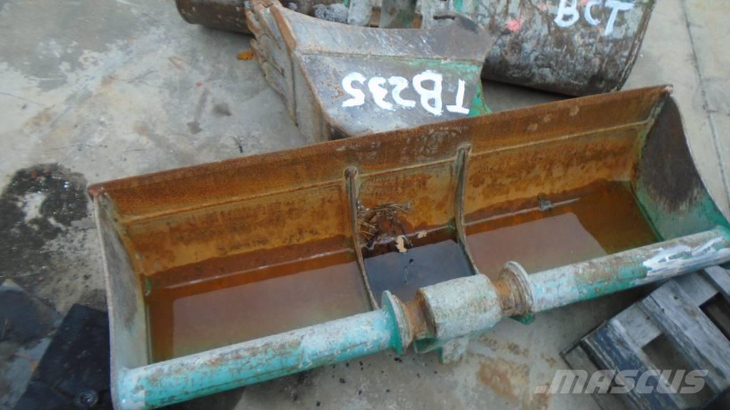 Takeuchi TB 235 Εκσκαφάκι (διαβολάκι) < 7t