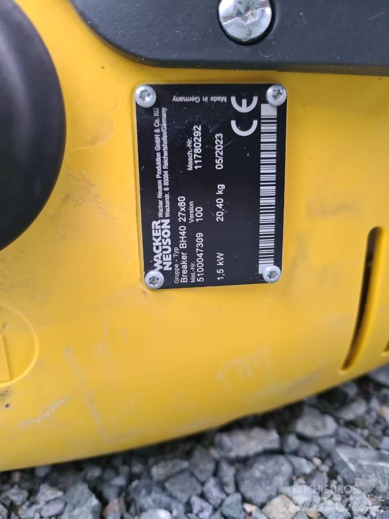 Wacker Neuson BH40 Σφυριά / Σπαστήρες