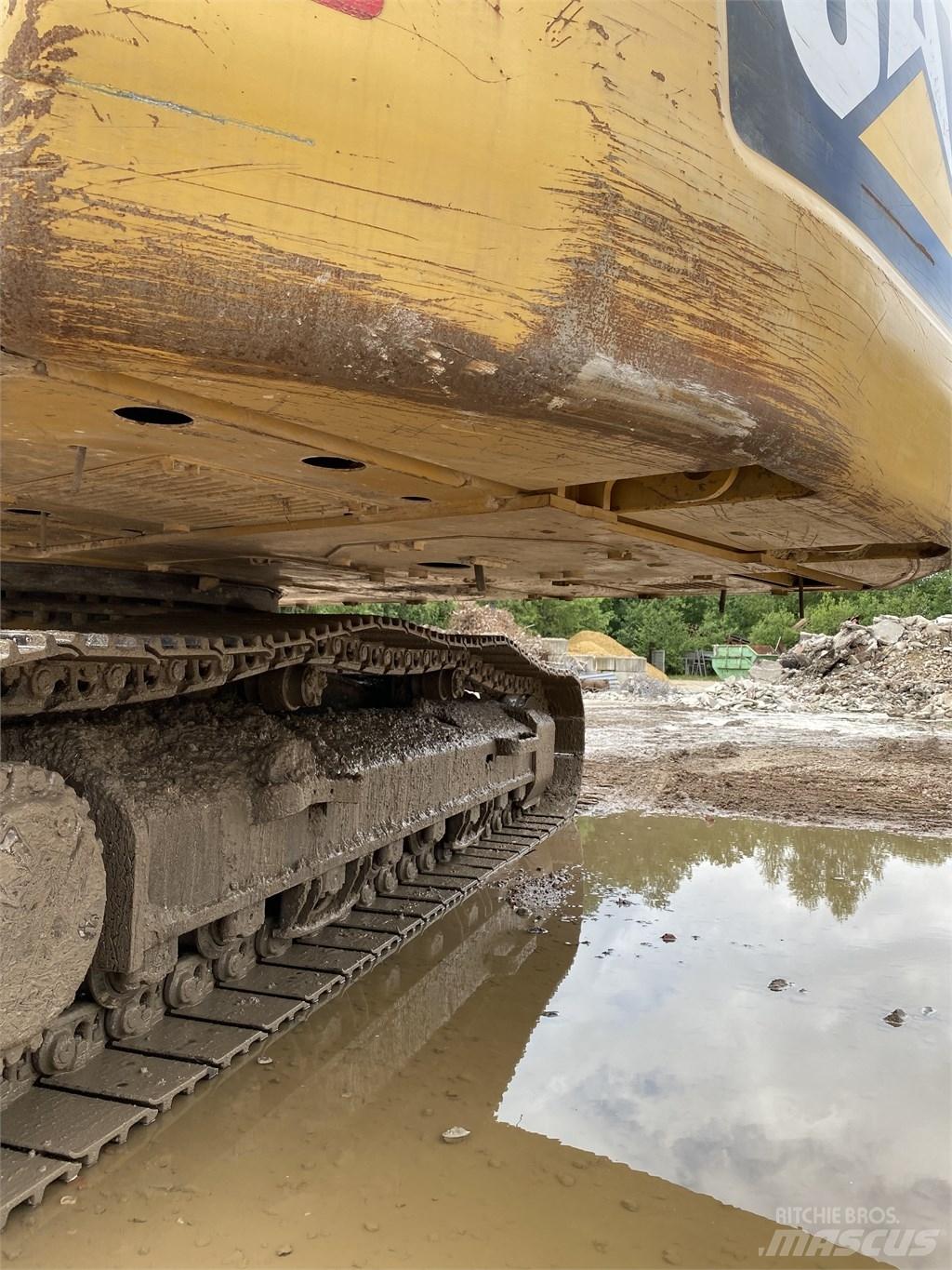 CAT 326 FLN Εκσκαφείς με ερπύστριες