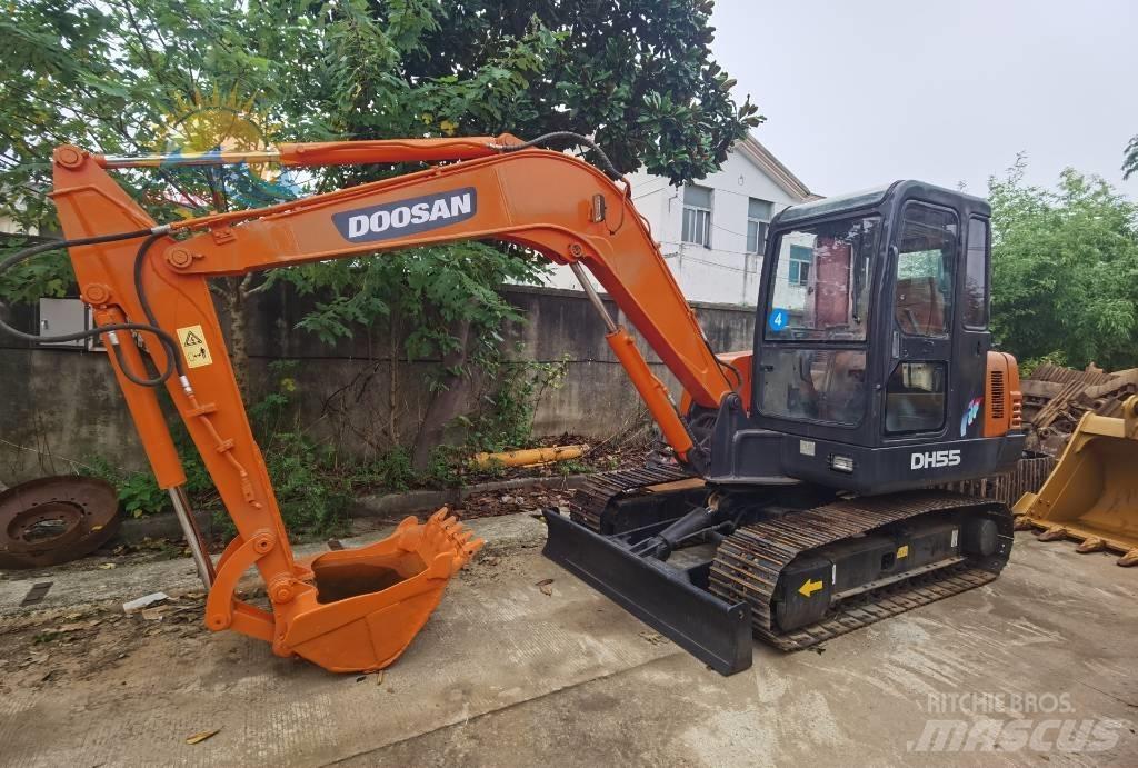 Doosan DH55 Εκσκαφείς με ερπύστριες