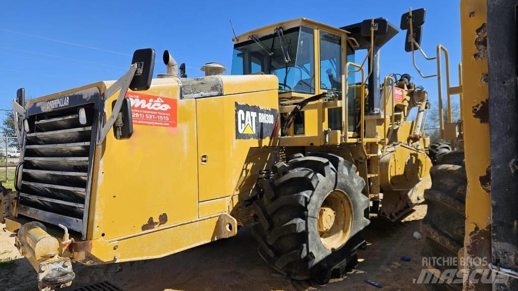 CAT RM 300 Ανακυκλωτές ασφάλτου