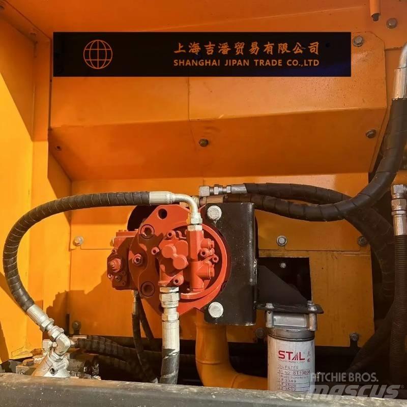 Hyundai R225 Εκσκαφείς με ερπύστριες