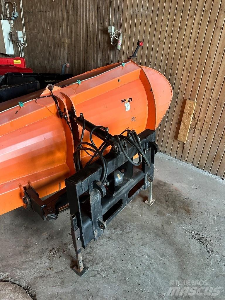 FMG AA 300 Εκχιονιστήρες και χιονοδιώχτες