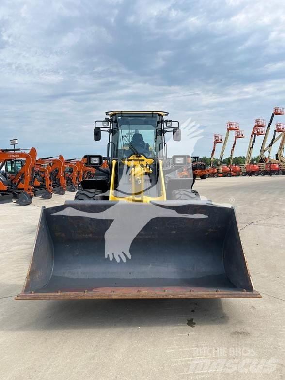 Komatsu WA270 Φορτωτές με λάστιχα (Τροχοφόροι)