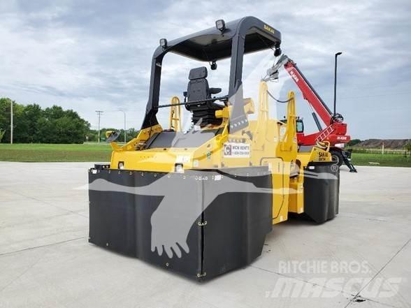 Sakai GW754 Κύλινδροι με επίσωτρα με αέρα