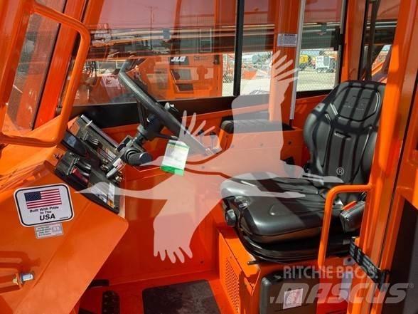 SkyTrak 8042 Τηλεσκοπικοί ανυψωτές