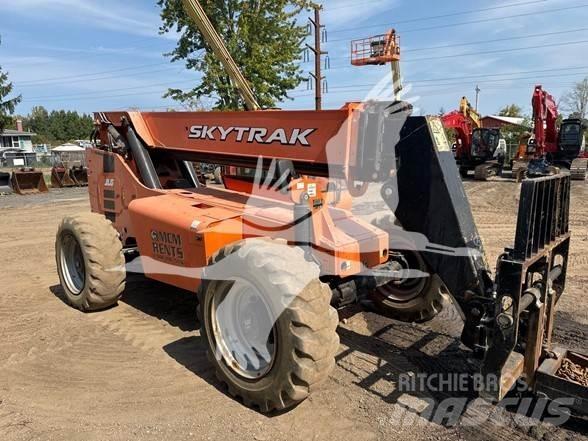 SkyTrak 8042 Τηλεσκοπικοί ανυψωτές